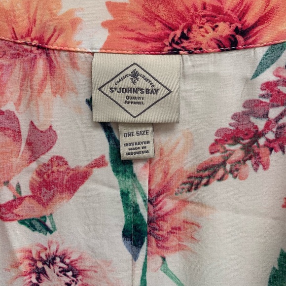 St John’s Bay floral kimono - Picture 4 of 4